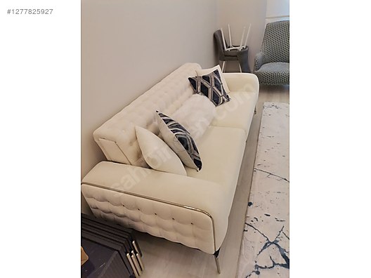 Used & Brand New Items / Home Decor / Furniture / Den & Living Room / Living Room Furniture