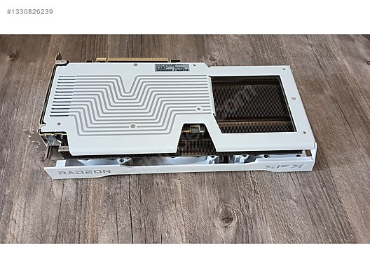 XFX Swift 3 fanlı Beyaz 16GB 9060 XT sahibinden.comda - 1330826239
