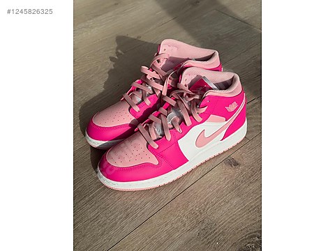 Nike Air Jordan 1 Mid Pink Fierce Pembe - Spor Ayakkabı - 1245826325