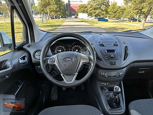 Vasıta / Minivan & Panelvan / Ford / Tourneo Courier / 1.5 TDCi Delux