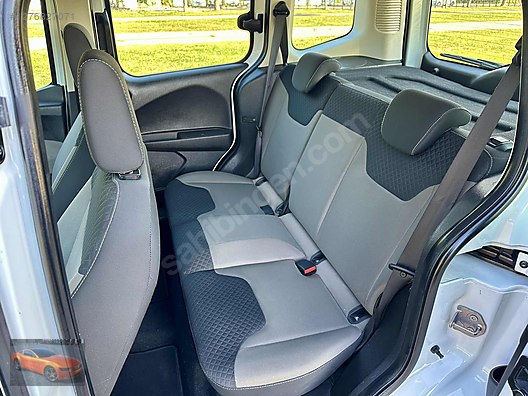 Vasıta / Minivan & Panelvan / Ford / Tourneo Courier / 1.5 TDCi Delux