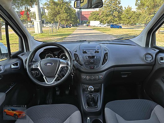 Vasıta / Minivan & Panelvan / Ford / Tourneo Courier / 1.5 TDCi Delux