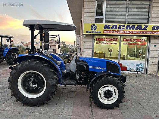 Machinery / Agricultural Machines / Tractors / New Holland / TT60 Classic