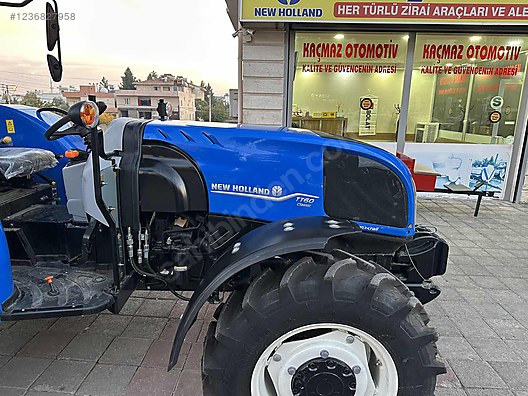 Machinery / Agricultural Machines / Tractors / New Holland / TT60 Classic