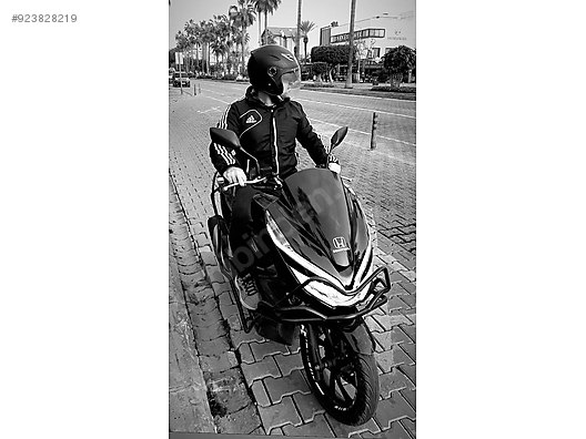https www sahibinden com listing vasita motosiklet honda kara yilan satilik 923828219 detail