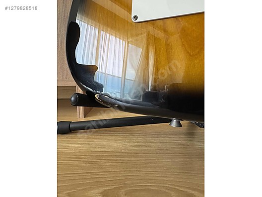 İkinci El ve Sıfır Alışveriş / Müzik / Müzik Aletleri / Telli Çalgılar / Gitar / Elektro