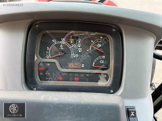 Machinery / Agricultural Machines / Tractors / Case IH / JX100