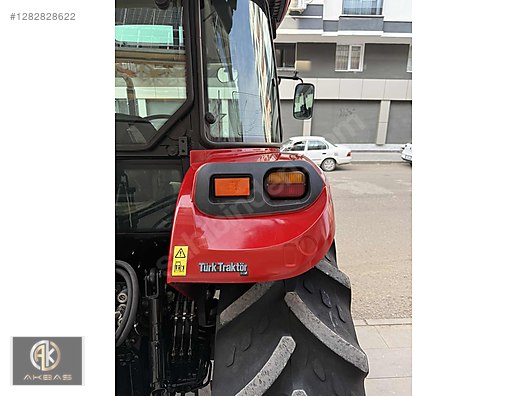 Machinery / Agricultural Machines / Tractors / Case IH / JX100