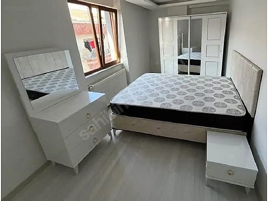 Used & Brand New Items / Home Decor / Furniture / Bedroom / Bedroom Furniture Set