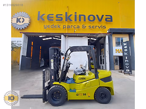 KESKİNOVA dan CLARK 3 TON DİZEL FORKLİFT 4800MM TRP ASANSÖR