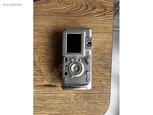Compact / Canon / PowerShot A400 / canon PowerShot A400 on