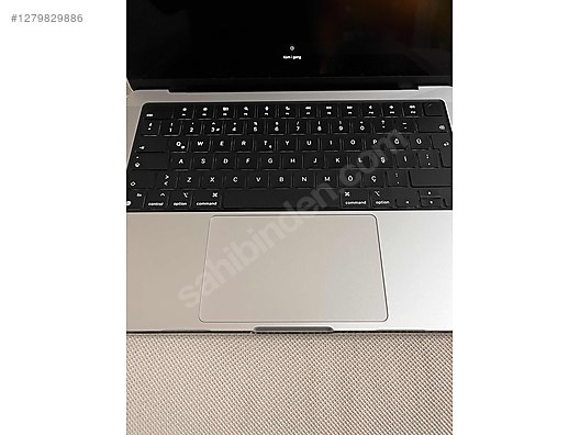 Used & Brand New Items / Computers / Laptops & Notebooks / Laptops / Apple Macbook