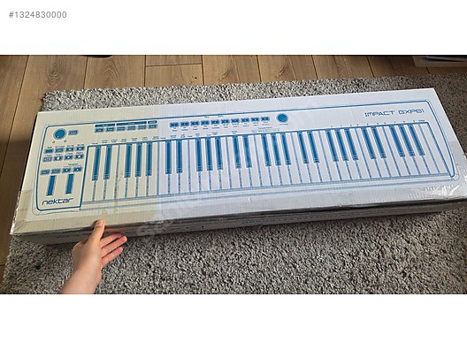 Nektar Impact GX61 USB MIDI Klavye - pedal hediye on sahibinden