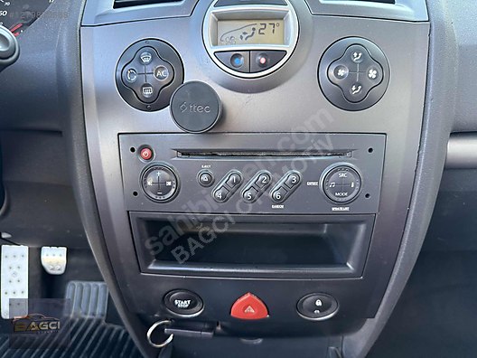 Vasıta / Otomobil / Renault / Megane / 2.0 CC / Privilege
