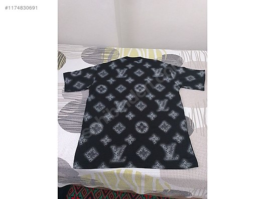 Etiketi uzerinde Louis Vuitton t shirt Louis Vuitton Erkek Ti ort Modelleri sahibinden da 1174830691