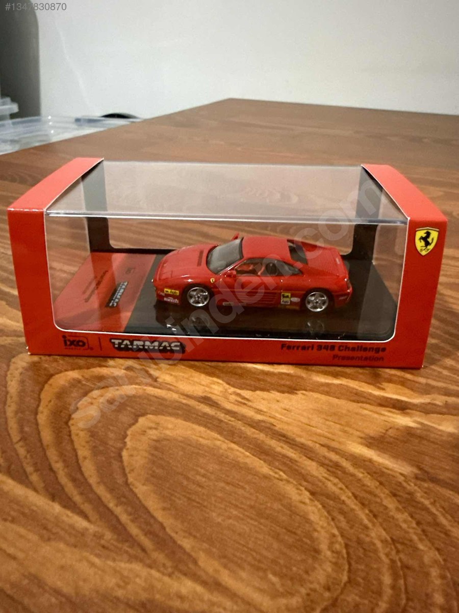 Tarmac Works Diecast Model 1:64 Ferrari Araba - 1347830870