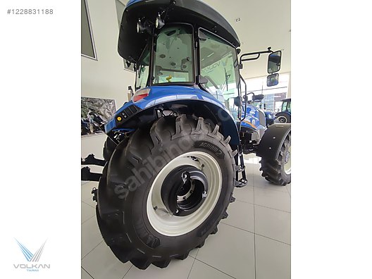 Machinery / Agricultural Machines / Tractors / New Holland / TR5.100
