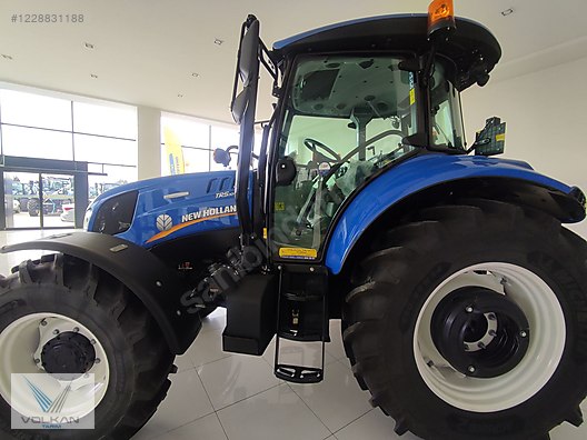 Machinery / Agricultural Machines / Tractors / New Holland / TR5.100