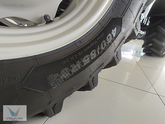 Machinery / Agricultural Machines / Tractors / New Holland / TR5.100