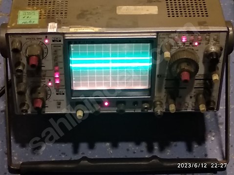 Kenwood Trio 100 mhz. CS-2100A Oscilloscope