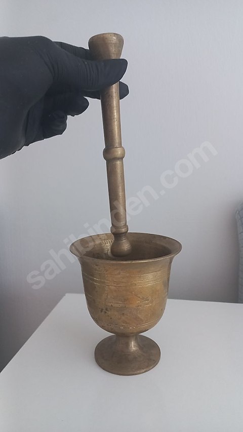 100 yıllık antika pirinç sarımsak döveceği