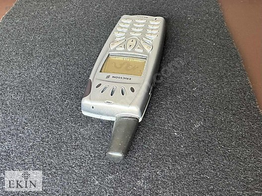 51 - 100 MB Gümüş Sony Ericsson R520m Cep Telefonu - 1310832684