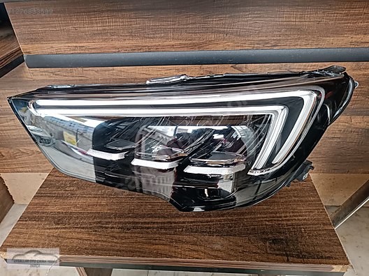 Otomobil & Arazi Aracı / Elektrik / Opel crossland x sol far sıfır