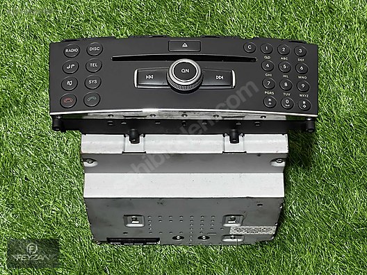 Music Player / Mercedes W204 C Class Ekran Ve Cd Çalar Orjinal