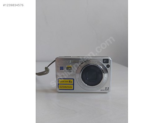 Sony Cybershot DSC W110 Kompakt Dijital Fotoğraf Makinesi Sony Cybershot DSC W110 Kompakt Dijital Fotoğraf Makinesi