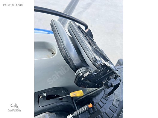 Machinery / Agricultural Machines / Tractors / New Holland / T4.60S