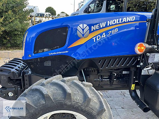 Machinery / Agricultural Machines / Tractors / New Holland / TD4.78B