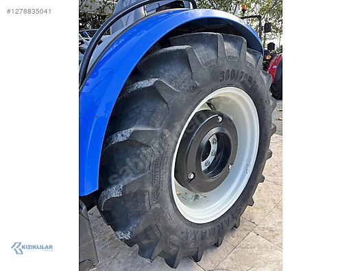 Machinery / Agricultural Machines / Tractors / New Holland / TD4.78B