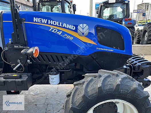Machinery / Agricultural Machines / Tractors / New Holland / TD4.78B