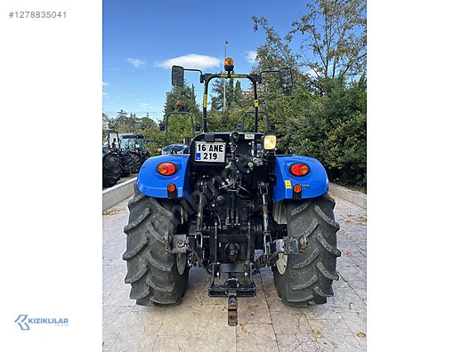 Machinery / Agricultural Machines / Tractors / New Holland / TD4.78B
