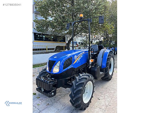 Machinery / Agricultural Machines / Tractors / New Holland / TD4.78B