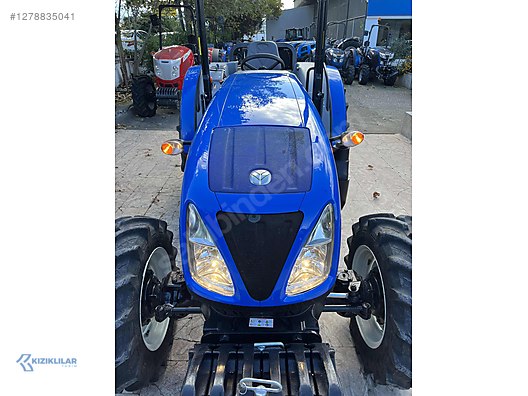 Machinery / Agricultural Machines / Tractors / New Holland / TD4.78B