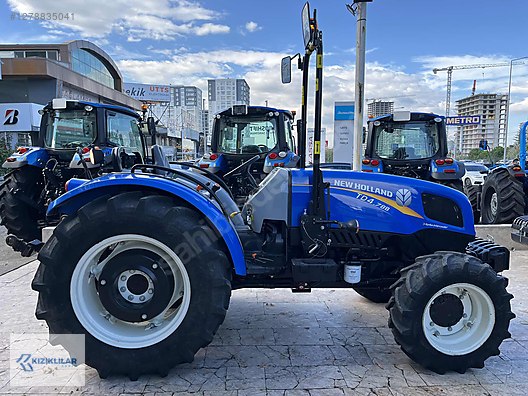 Machinery / Agricultural Machines / Tractors / New Holland / TD4.78B