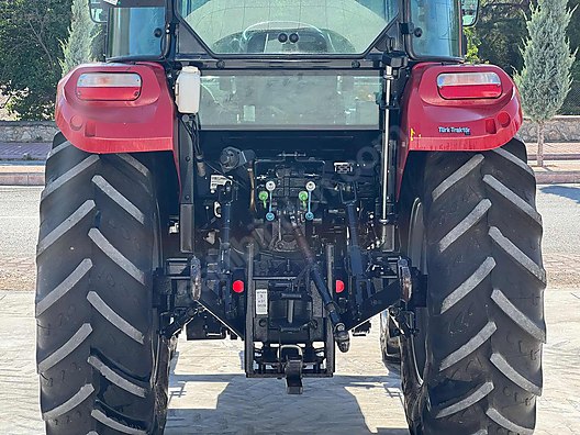 Machinery / Agricultural Machines / Tractors / Case IH / JX75C