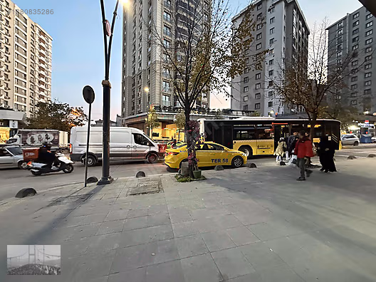 GÜNEŞLİ MEY.ANA CADDE 2.BİNA YÜRÜYÜŞ YOLUNA ÇOK YAKIN KAÇMAZ #1280835286