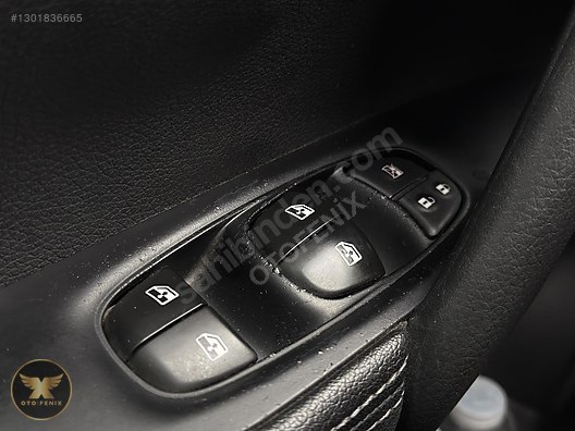 OTOFENİX 2020 NISSAN QASHQAI 180.000KM