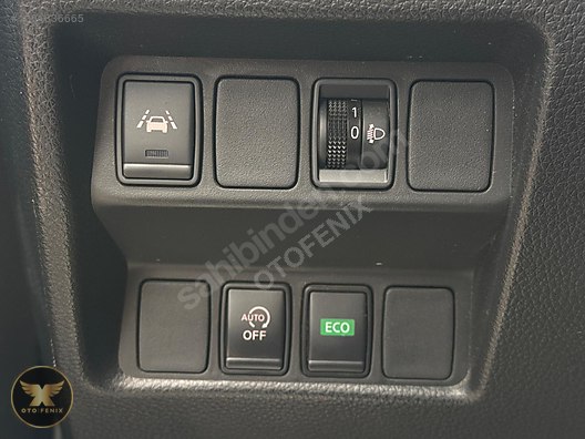 OTOFENİX 2020 NISSAN QASHQAI 180.000KM