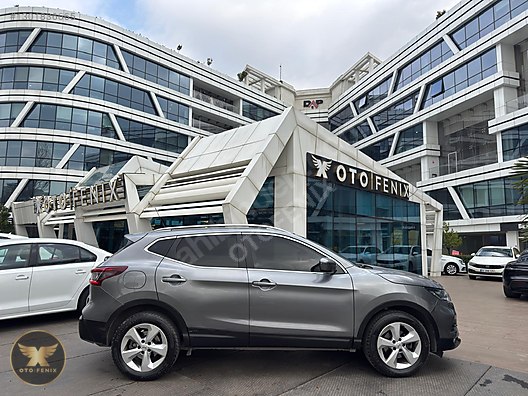OTOFENİX 2020 NISSAN QASHQAI 180.000KM