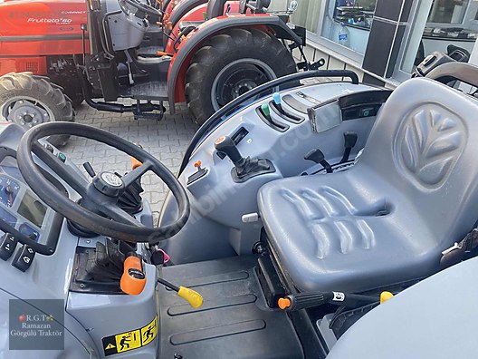 Machinery / Agricultural Machines / Tractors / New Holland / T3.75F