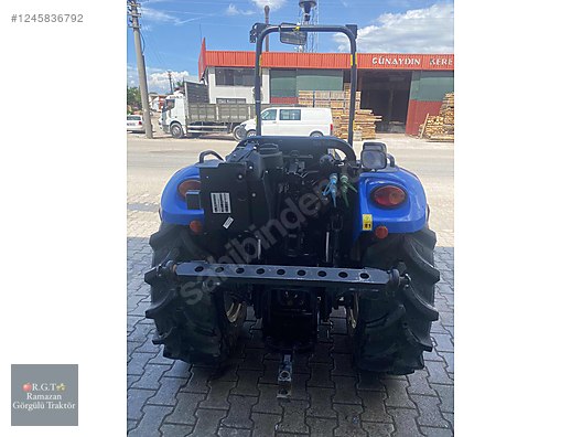 Machinery / Agricultural Machines / Tractors / New Holland / T3.75F