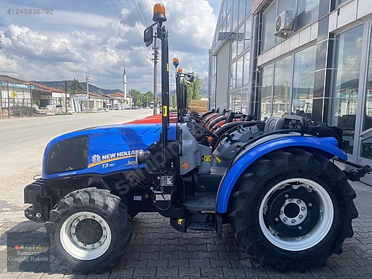 Machinery / Agricultural Machines / Tractors / New Holland / T3.75F