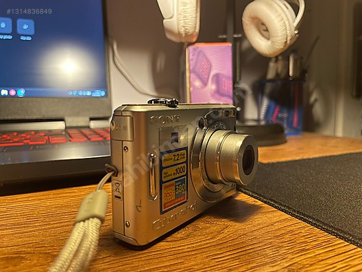 Kompakt / Sony / Cybershot DSC W35 / Sony Cyber-shot / 7.2 MP