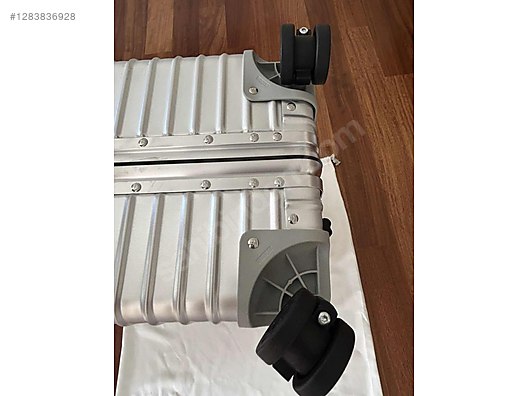 Used & Brand New Items / Clothing & Accessories / Suitcases & Luggage / Single