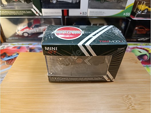 Mini GT Diecast Model 1:64 Nissan Araba - 1327837332