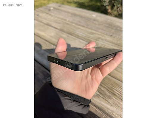 Used & Brand New Items / Cell Phones & Accessories / Cell Phones / Nothing / Phone (3)