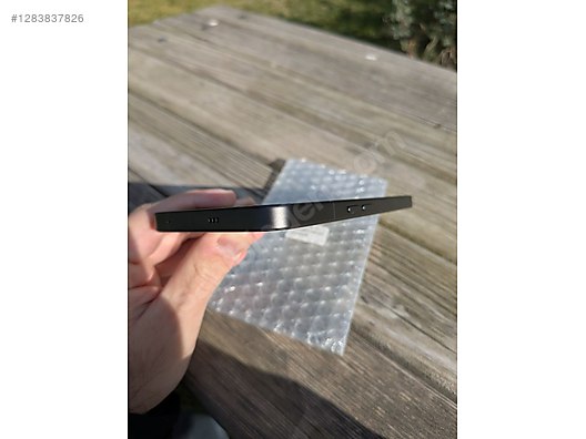 Used & Brand New Items / Cell Phones & Accessories / Cell Phones / Nothing / Phone (3)